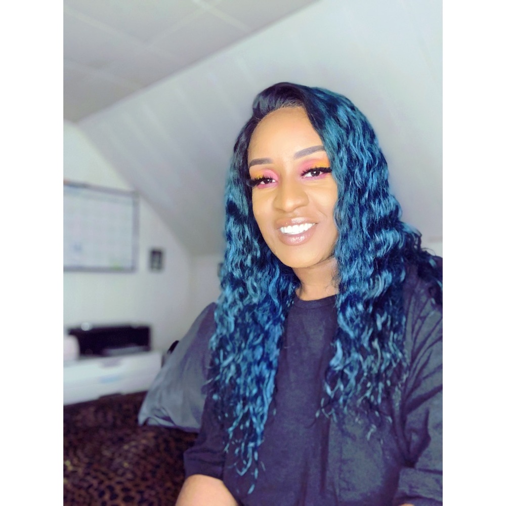 Meet your Posher, Tinita